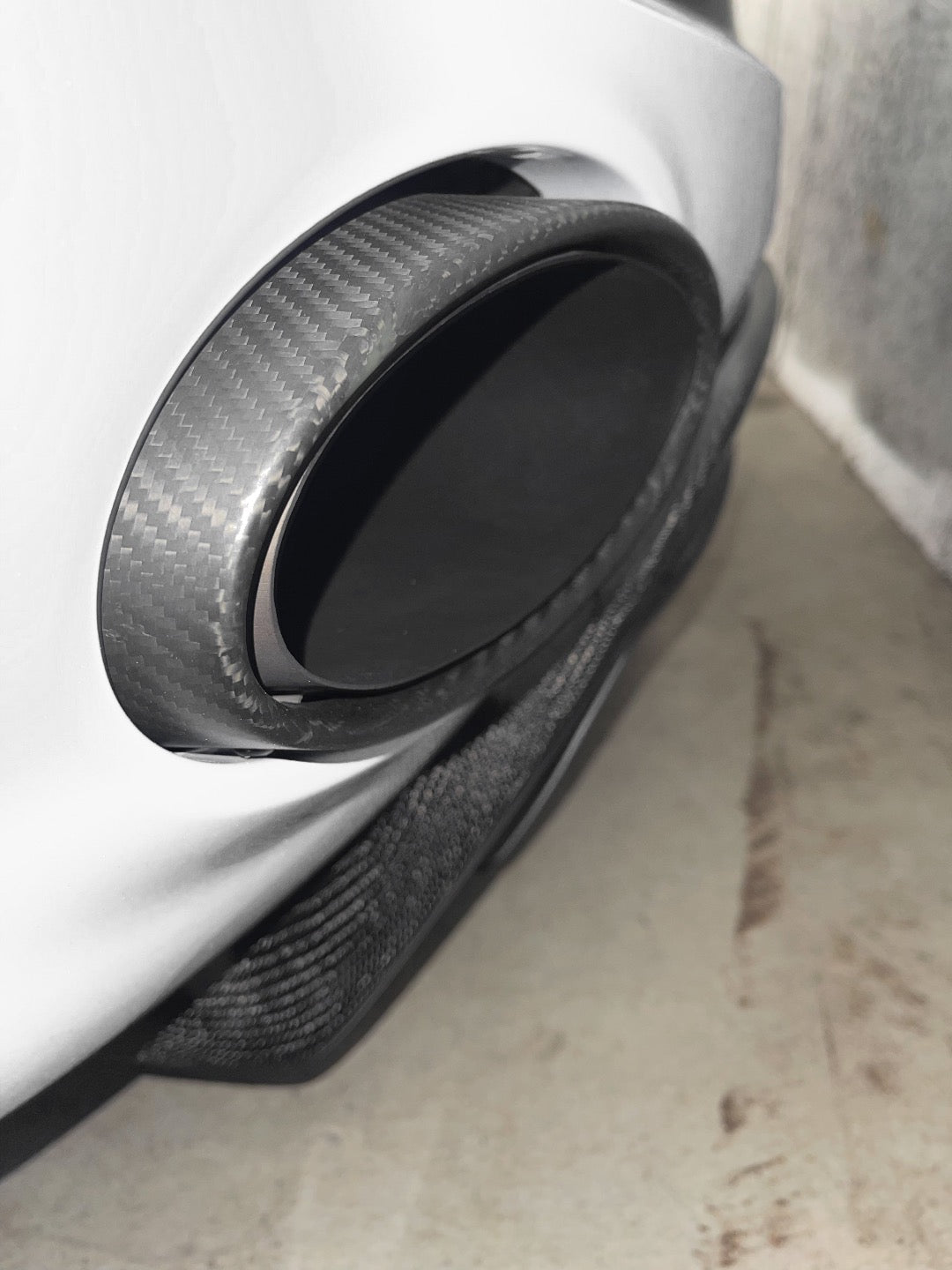CD Carbon Auspuffblenden Oval kompatibel mit Audi R8 V8 & V10 Vorfacel – Carbon  Deluxe